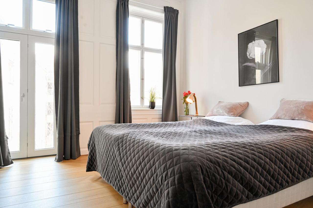 Sanders Arrow - Chic Three-Bedroom Apartment In The Middle Of Kopenhagen Buitenkant foto