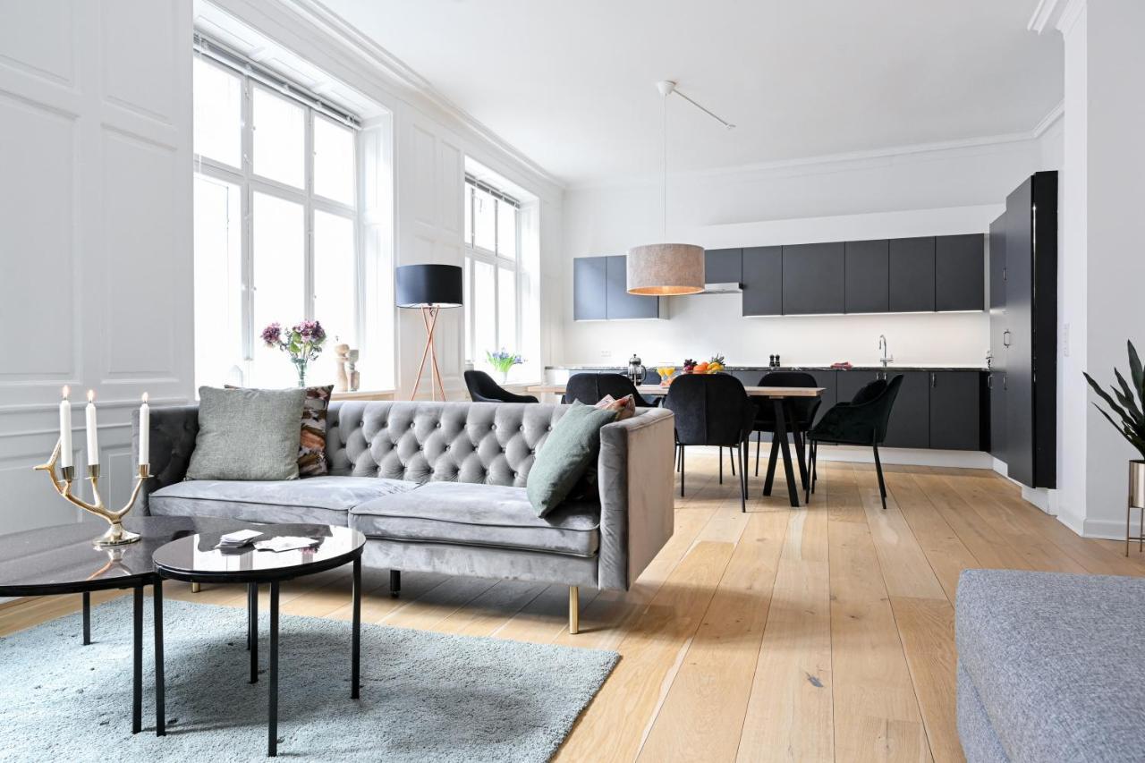 Sanders Arrow - Chic Three-Bedroom Apartment In The Middle Of Kopenhagen Buitenkant foto