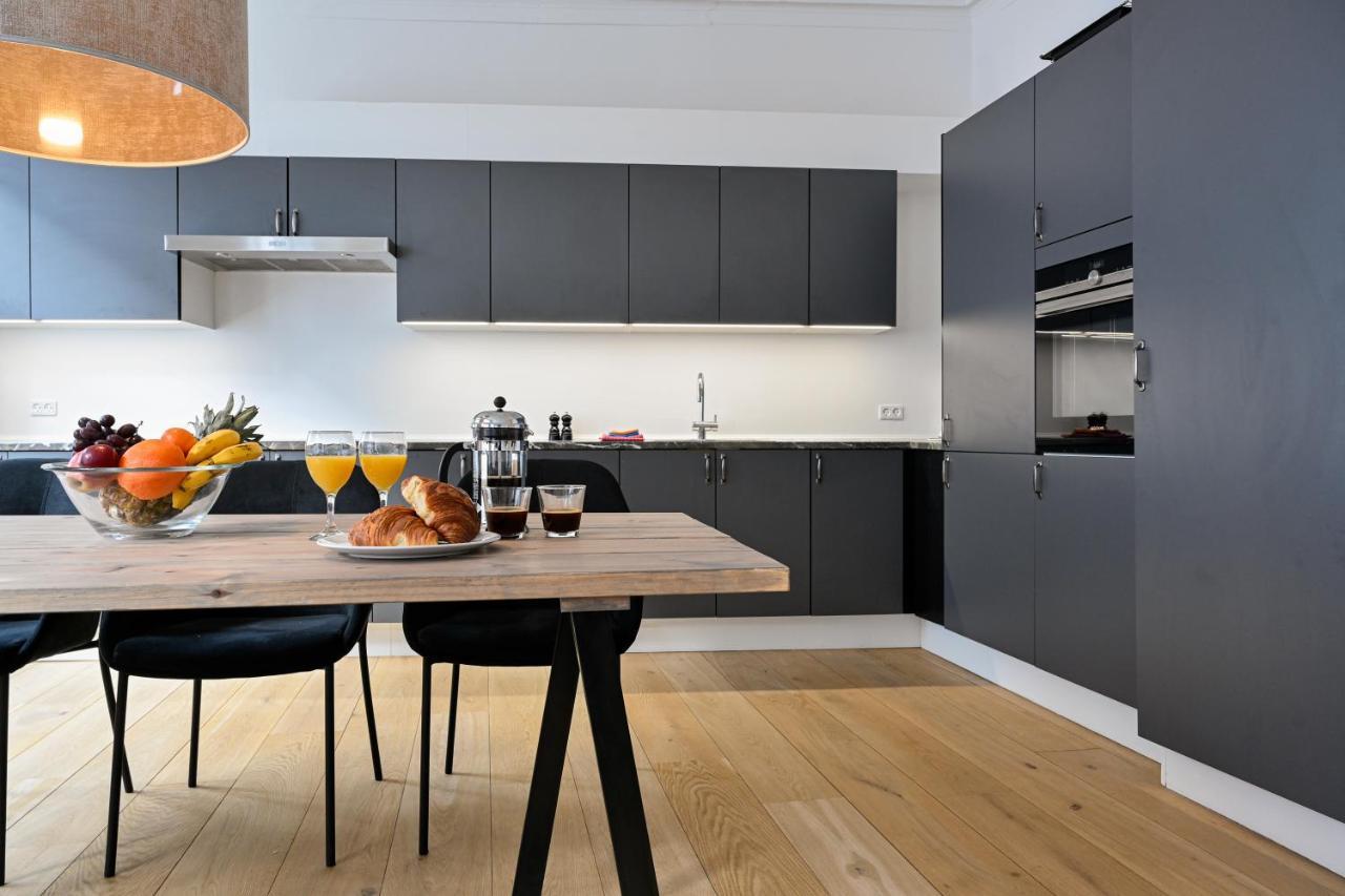 Sanders Arrow - Chic Three-Bedroom Apartment In The Middle Of Kopenhagen Buitenkant foto